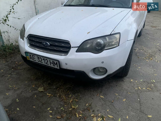 Білий Субару Аутбек, об'ємом двигуна 3 л та пробігом 111 тис. км за 2500 $, фото 8 на Automoto.ua