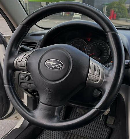 Білий Субару Аутбек, об'ємом двигуна 2.5 л та пробігом 152 тис. км за 7800 $, фото 19 на Automoto.ua