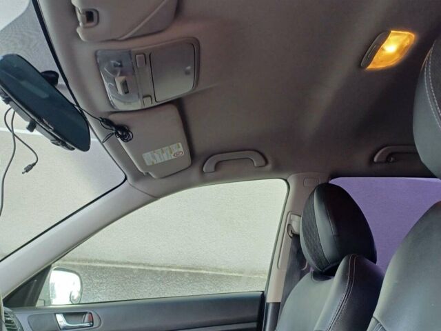 Білий Субару Аутбек, об'ємом двигуна 2.5 л та пробігом 184 тис. км за 7500 $, фото 11 на Automoto.ua