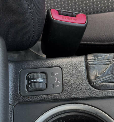Білий Субару Аутбек, об'ємом двигуна 2.5 л та пробігом 152 тис. км за 7800 $, фото 7 на Automoto.ua