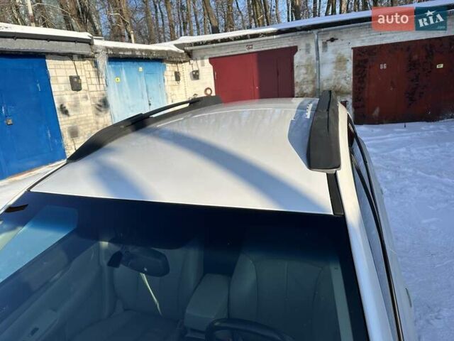 Білий Субару Аутбек, об'ємом двигуна 2.46 л та пробігом 209 тис. км за 10500 $, фото 39 на Automoto.ua