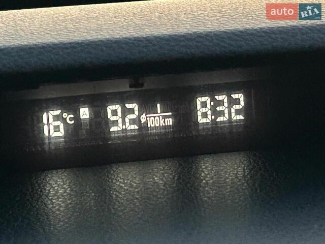 Белый Субару Аутбек, объемом двигателя 2.46 л и пробегом 341 тыс. км за 9000 $, фото 27 на Automoto.ua