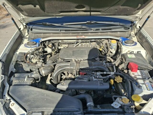 Білий Субару Аутбек, об'ємом двигуна 2.5 л та пробігом 218 тис. км за 11500 $, фото 3 на Automoto.ua