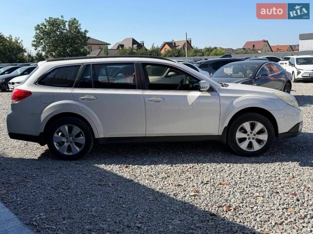 Білий Субару Аутбек, об'ємом двигуна 2.46 л та пробігом 290 тис. км за 6000 $, фото 3 на Automoto.ua
