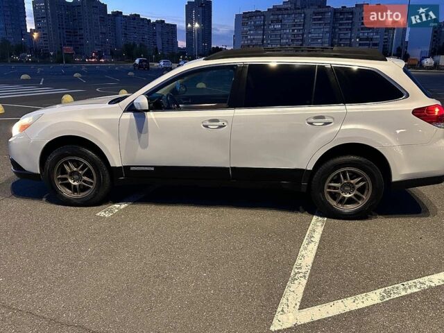 Білий Субару Аутбек, об'ємом двигуна 2.46 л та пробігом 250 тис. км за 7800 $, фото 27 на Automoto.ua