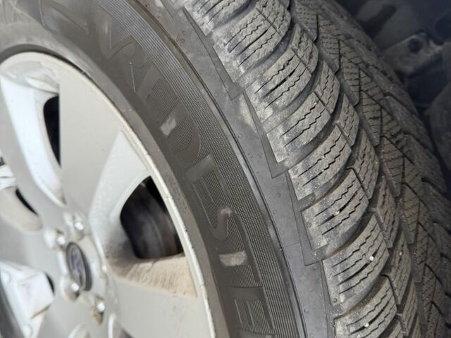 Белый Субару Аутбек, объемом двигателя 2.5 л и пробегом 304 тыс. км за 9700 $, фото 19 на Automoto.ua