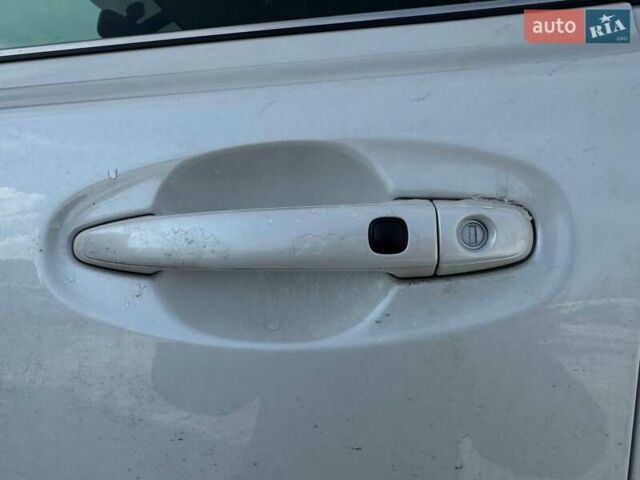 Білий Субару Аутбек, об'ємом двигуна 2.46 л та пробігом 305 тис. км за 9990 $, фото 29 на Automoto.ua