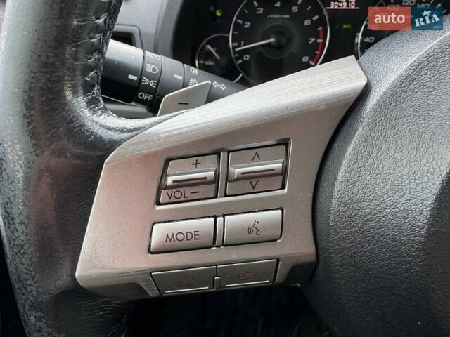 Білий Субару Аутбек, об'ємом двигуна 2.46 л та пробігом 305 тис. км за 9990 $, фото 19 на Automoto.ua