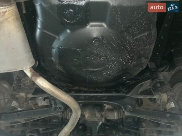 Белый Субару Аутбек, объемом двигателя 2.46 л и пробегом 257 тыс. км за 9900 $, фото 18 на Automoto.ua