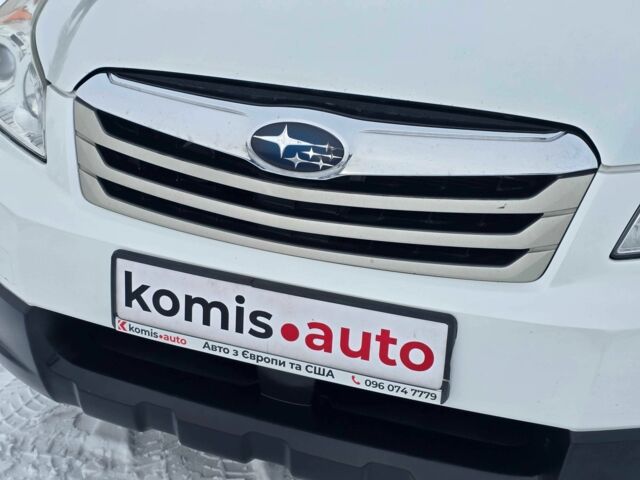 Білий Субару Аутбек, об'ємом двигуна 2.46 л та пробігом 189 тис. км за 8999 $, фото 3 на Automoto.ua