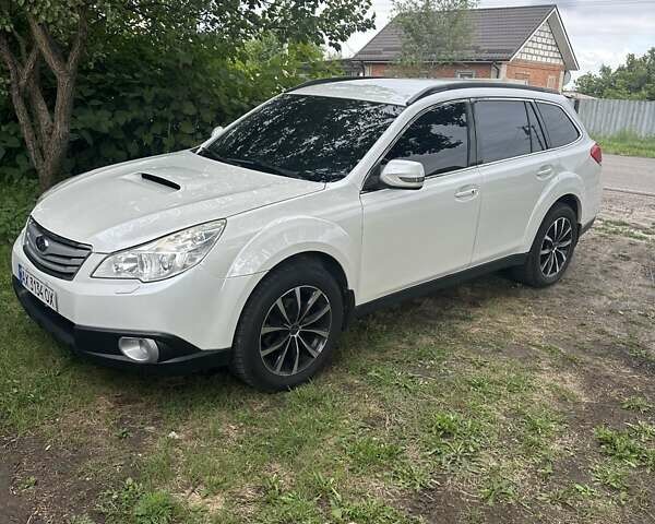 Білий Субару Аутбек, об'ємом двигуна 2.5 л та пробігом 162 тис. км за 8500 $, фото 4 на Automoto.ua