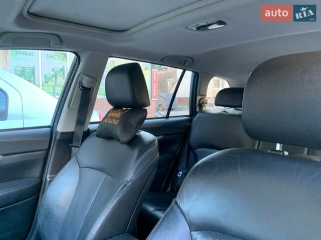 Білий Субару Аутбек, об'ємом двигуна 2.46 л та пробігом 293 тис. км за 9300 $, фото 2 на Automoto.ua