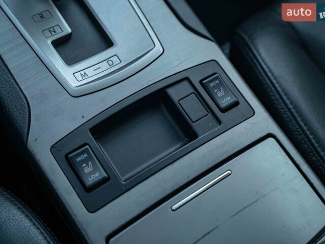 Белый Субару Аутбек, объемом двигателя 2.46 л и пробегом 182 тыс. км за 9900 $, фото 28 на Automoto.ua