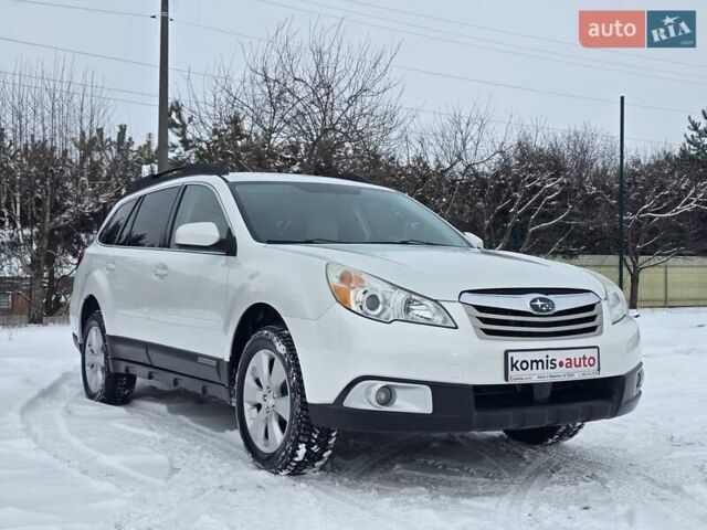 Білий Субару Аутбек, об'ємом двигуна 2.46 л та пробігом 189 тис. км за 8999 $, фото 3 на Automoto.ua