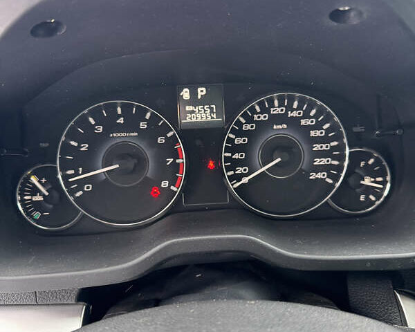 Білий Субару Аутбек, об'ємом двигуна 2.46 л та пробігом 210 тис. км за 8500 $, фото 17 на Automoto.ua