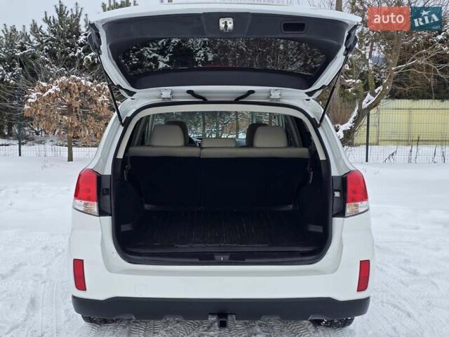 Білий Субару Аутбек, об'ємом двигуна 2.46 л та пробігом 189 тис. км за 8999 $, фото 52 на Automoto.ua