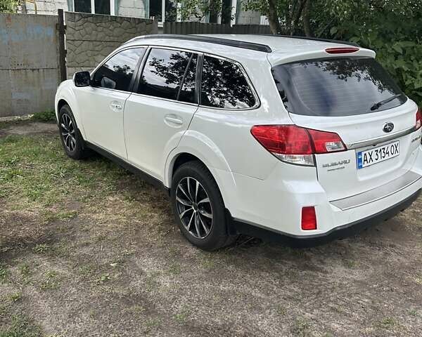 Білий Субару Аутбек, об'ємом двигуна 2.5 л та пробігом 162 тис. км за 8500 $, фото 3 на Automoto.ua