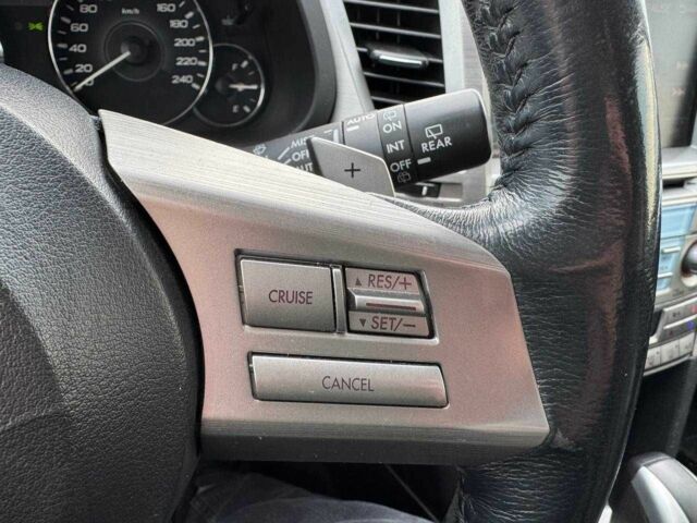 Белый Субару Аутбек, объемом двигателя 2.5 л и пробегом 305 тыс. км за 9990 $, фото 21 на Automoto.ua