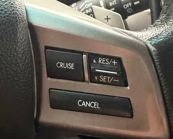 Белый Субару Аутбек, объемом двигателя 2.46 л и пробегом 312 тыс. км за 10000 $, фото 17 на Automoto.ua