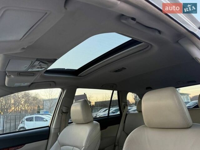 Білий Субару Аутбек, об'ємом двигуна 2.46 л та пробігом 320 тис. км за 9300 $, фото 4 на Automoto.ua