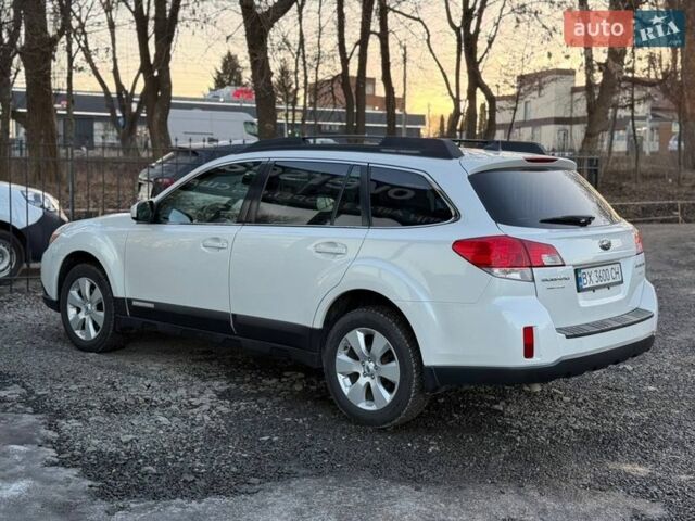 Білий Субару Аутбек, об'ємом двигуна 2.46 л та пробігом 320 тис. км за 9300 $, фото 8 на Automoto.ua