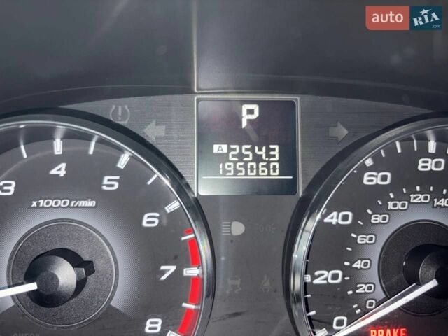 Білий Субару Аутбек, об'ємом двигуна 2.46 л та пробігом 312 тис. км за 10000 $, фото 18 на Automoto.ua