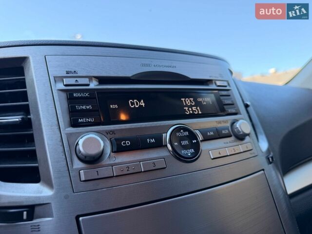 Белый Субару Аутбек, объемом двигателя 2.5 л и пробегом 260 тыс. км за 9300 $, фото 44 на Automoto.ua