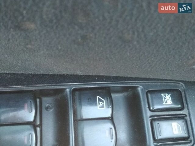 Белый Субару Аутбек, объемом двигателя 2.46 л и пробегом 189 тыс. км за 8500 $, фото 6 на Automoto.ua