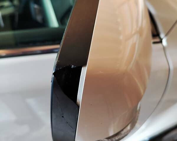 Белый Субару Аутбек, объемом двигателя 2.46 л и пробегом 250 тыс. км за 10000 $, фото 38 на Automoto.ua