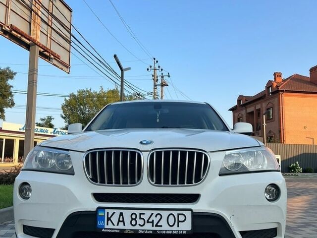 Белый Субару Аутбек, объемом двигателя 2.46 л и пробегом 340 тыс. км за 7724 $, фото 3 на Automoto.ua