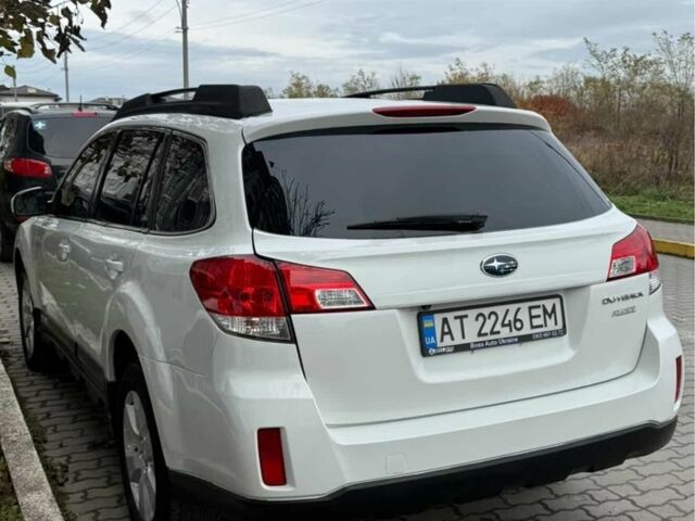 Білий Субару Аутбек, об'ємом двигуна 2.5 л та пробігом 130 тис. км за 8999 $, фото 2 на Automoto.ua