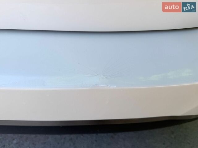 Білий Субару Аутбек, об'ємом двигуна 2.46 л та пробігом 180 тис. км за 10499 $, фото 20 на Automoto.ua