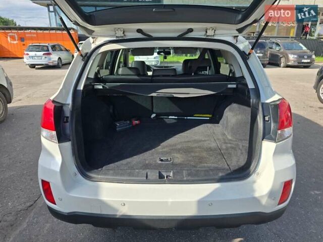 Білий Субару Аутбек, об'ємом двигуна 2.5 л та пробігом 290 тис. км за 6499 $, фото 10 на Automoto.ua