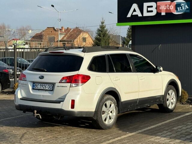 Білий Субару Аутбек, об'ємом двигуна 2.5 л та пробігом 254 тис. км за 11000 $, фото 8 на Automoto.ua