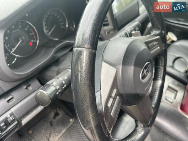 Білий Субару Аутбек, об'ємом двигуна 2.5 л та пробігом 360 тис. км за 10000 $, фото 6 на Automoto.ua