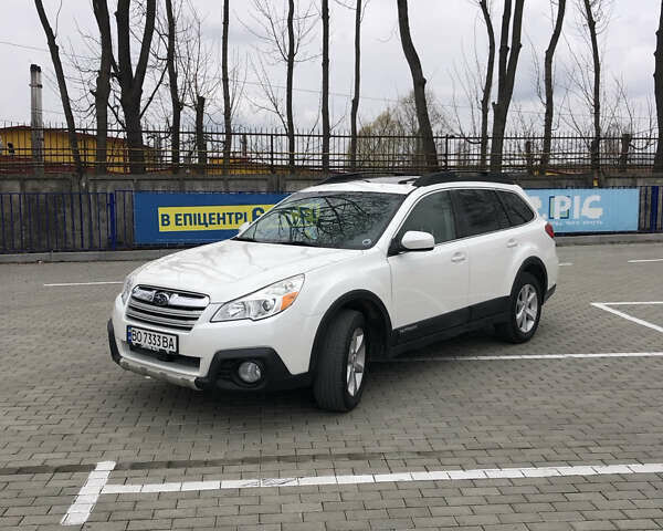 Белый Субару Аутбек, объемом двигателя 2.5 л и пробегом 165 тыс. км за 10500 $, фото 6 на Automoto.ua