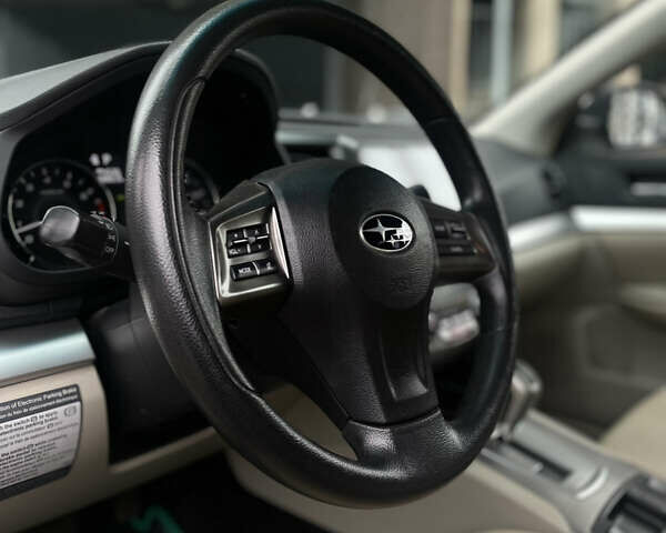 Білий Субару Аутбек, об'ємом двигуна 2.5 л та пробігом 96 тис. км за 9900 $, фото 12 на Automoto.ua