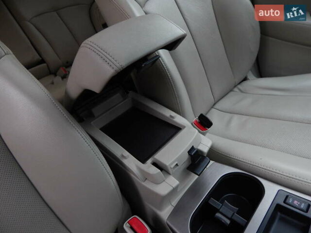 Белый Субару Аутбек, объемом двигателя 2.46 л и пробегом 240 тыс. км за 10890 $, фото 81 на Automoto.ua