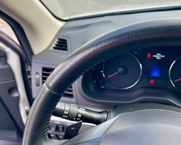 Субару Аутбек 2013 в Днепре (Днепропетровске) на Automoto.ua Белый Субару Аутбек, объемом двигателя 2.46 л и пробегом 179 тыс. км за 10100 $, фото 29 на Automoto.ua