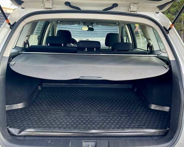 Субару Аутбек 2013 в Днепре (Днепропетровске) на Automoto.ua Белый Субару Аутбек, объемом двигателя 2.46 л и пробегом 179 тыс. км за 10100 $, фото 33 на Automoto.ua