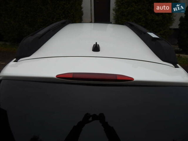 Белый Субару Аутбек, объемом двигателя 2.46 л и пробегом 240 тыс. км за 10890 $, фото 45 на Automoto.ua