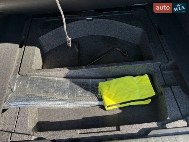 Белый Субару Аутбек, объемом двигателя 2.5 л и пробегом 222 тыс. км за 8950 $, фото 16 на Automoto.ua