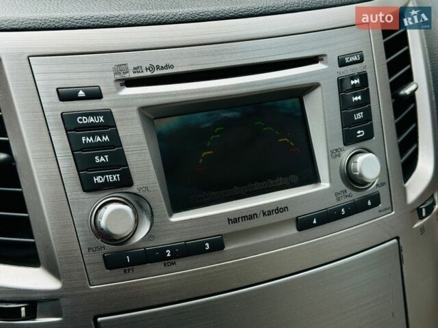 Білий Субару Аутбек, об'ємом двигуна 2.5 л та пробігом 220 тис. км за 11700 $, фото 36 на Automoto.ua
