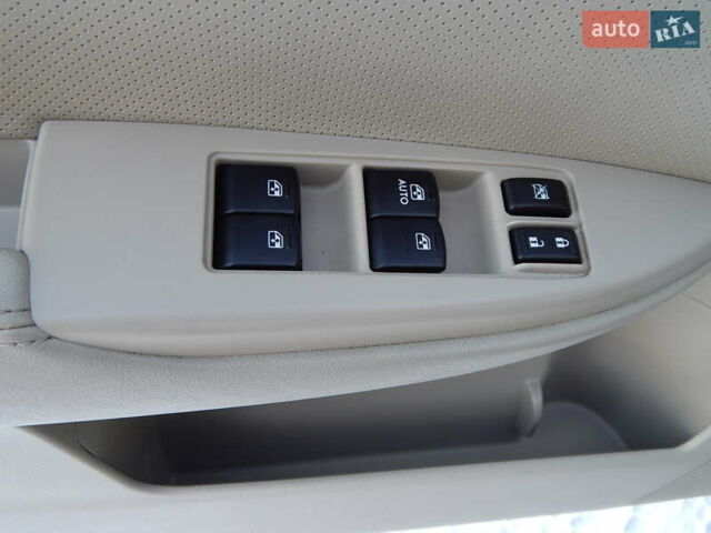 Белый Субару Аутбек, объемом двигателя 2.5 л и пробегом 240 тыс. км за 9990 $, фото 45 на Automoto.ua