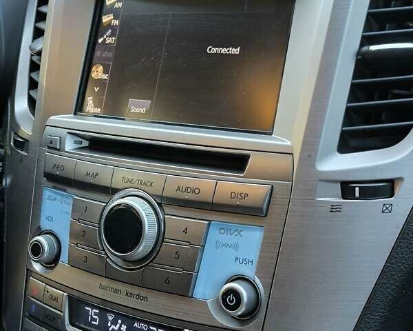 Белый Субару Аутбек, объемом двигателя 2.46 л и пробегом 347 тыс. км за 9200 $, фото 8 на Automoto.ua