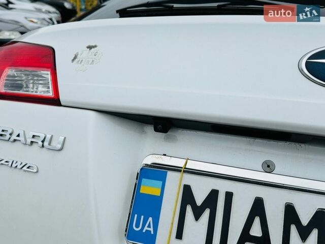 Білий Субару Аутбек, об'ємом двигуна 2.5 л та пробігом 220 тис. км за 11700 $, фото 37 на Automoto.ua