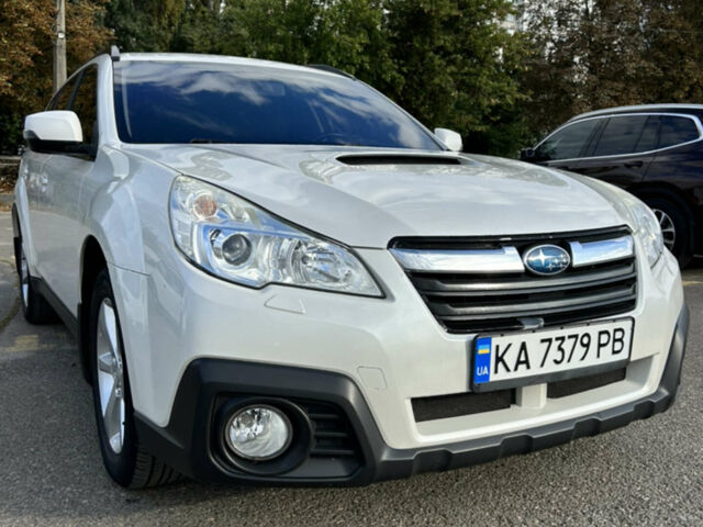 Білий Субару Аутбек, об'ємом двигуна 2 л та пробігом 197 тис. км за 11000 $, фото 18 на Automoto.ua