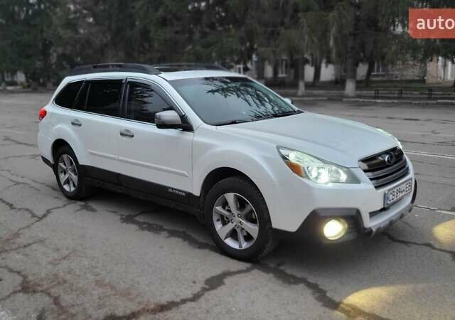 Белый Субару Аутбек, объемом двигателя 2.46 л и пробегом 145 тыс. км за 13500 $, фото 6 на Automoto.ua