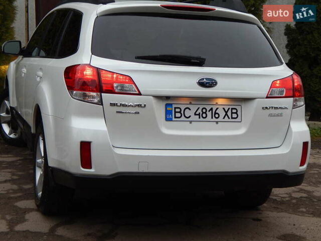 Белый Субару Аутбек, объемом двигателя 2.46 л и пробегом 240 тыс. км за 10890 $, фото 35 на Automoto.ua