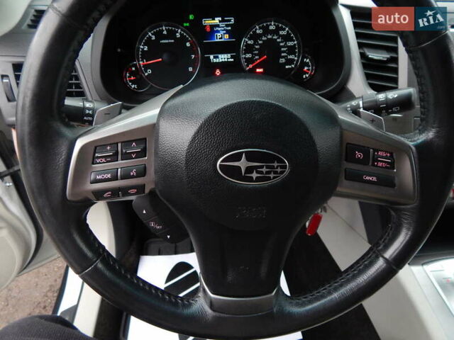 Белый Субару Аутбек, объемом двигателя 2.46 л и пробегом 240 тыс. км за 10890 $, фото 59 на Automoto.ua